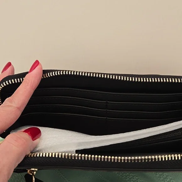 WOMEN'S NINE WEST ZIP AROUND FAUX LEATHER WALLET NWT - Picture 5 of 9